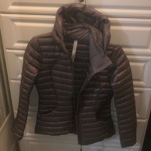Lululemon Pack it Down jacket in the color Lunar Rock Shine. Size 6